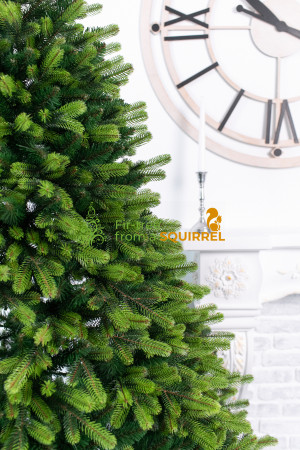 Artificial Christmas tree "Carpathian" light green tips PE/PVC